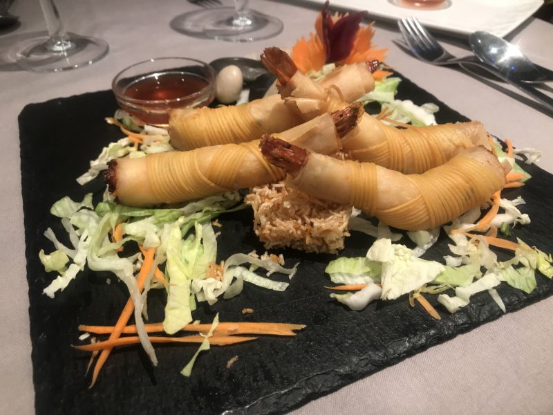 2. Beignets de crevettes, sauce aigre-douce épicée