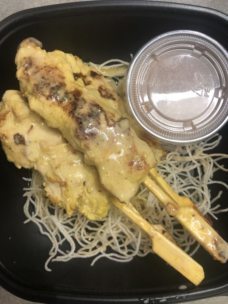 5. Brochettes de poulet grillé, à la sauce Satay