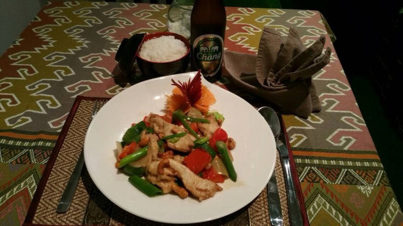 15. Poulet sauté aux noix de cajou